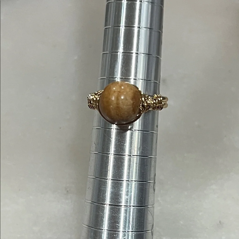 Elegant Gold and Brown Jasper Stone Ring